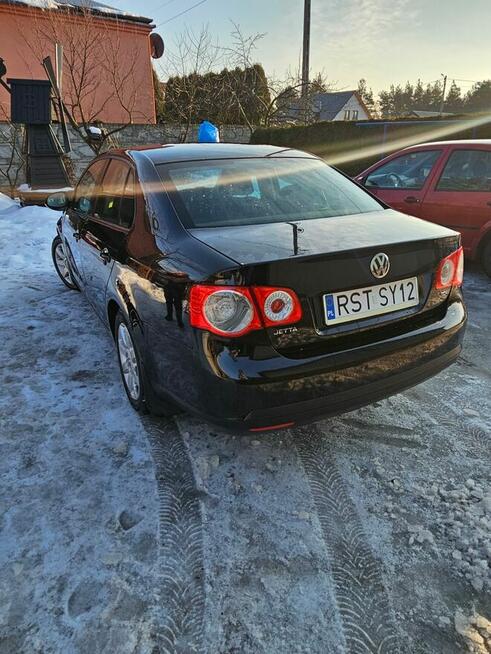 Volkswagen Jetta 2010 | 1.6 TDI | Salon Polska Lipa - zdjęcie 5