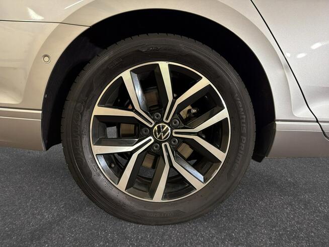 Volkwagen Passat 1.5 TSI EVO Business DSG Kombi Katowice - zdjęcie 12