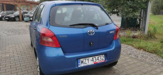 Toyota Yaris 1,3 l. benz. 5drzwi tylko 167tkm ! Stare Budy - zdjęcie 7