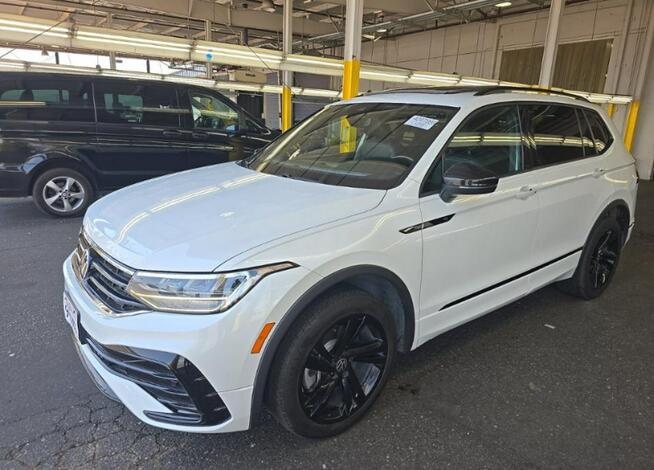 Volkswagen Tiguan R-LINE BLACK / AWD / niski przebieg Białystok - zdjęcie 1
