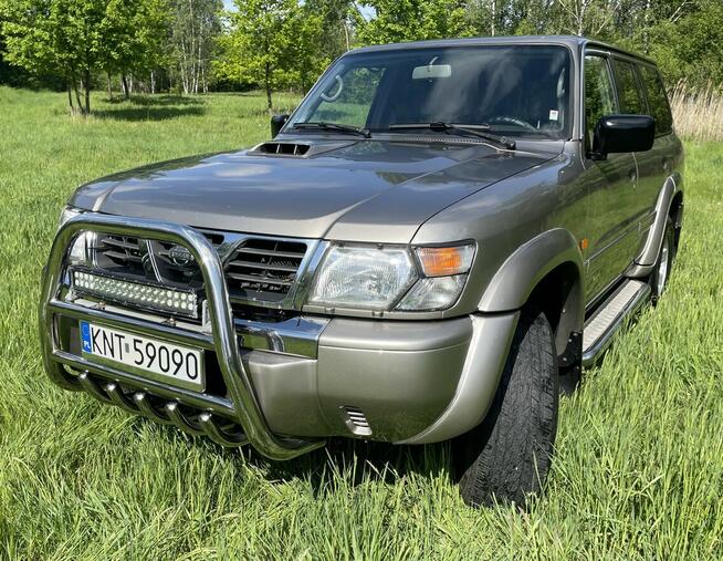 Nissan Patrol GR Y61 Ostrowy Tuszowskie - zdjęcie 3
