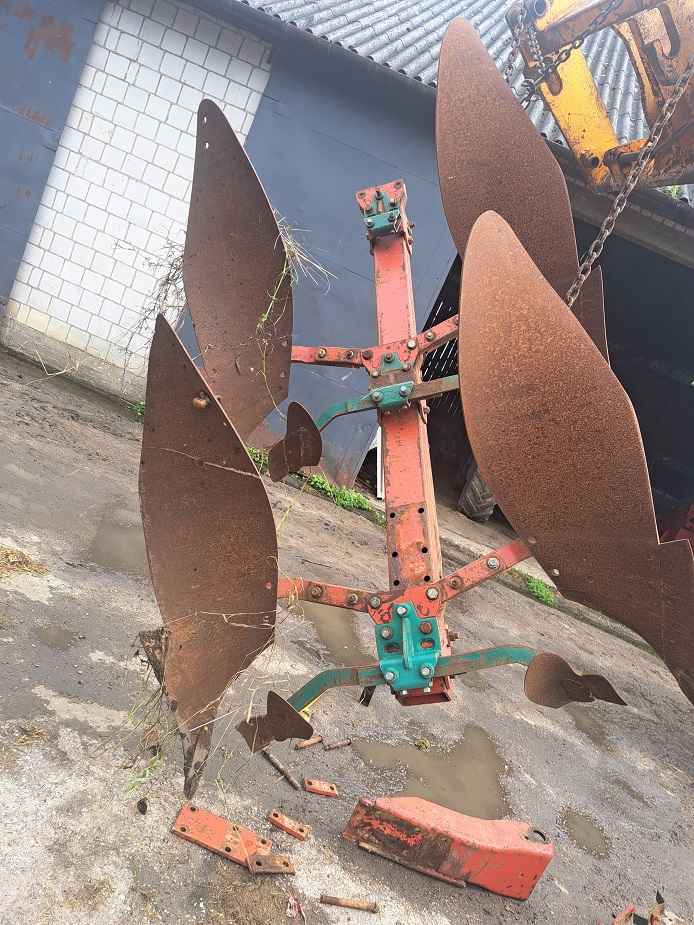 częsci / do prasy/ pług kverneland,lemken huard/ inne Tybory-Jeziernia - zdjęcie 8