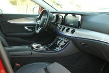 Mercedes E200. 4 MATIC. 2,0 benzyna-HYBRYDA. Słupsk - zdjęcie 9