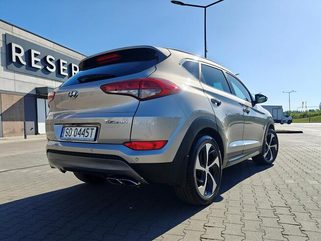 HYUNDAI TUCSON 2.0 CRDI GO! 4WD ZADBANY  RODZINNY SUV Sosnowiec - zdjęcie 10