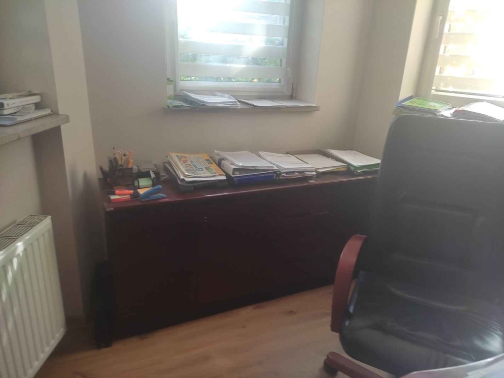 Komoda szeroka zamykana Środa Wielkopolska - zdjęcie 1