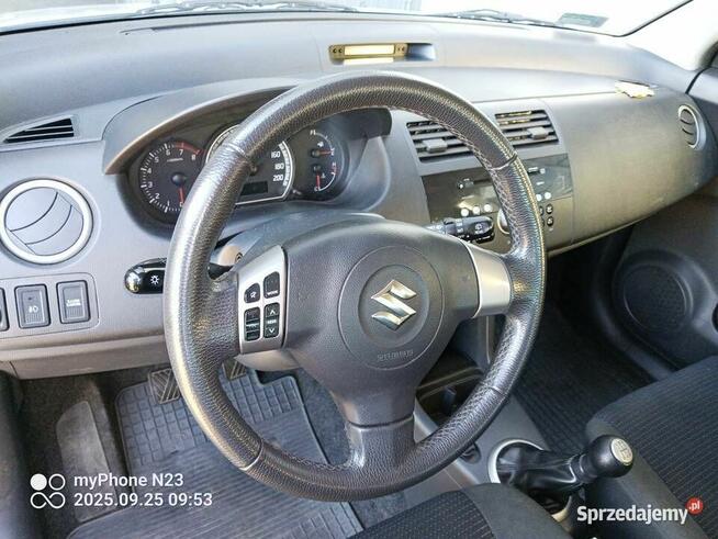 Suzuki Swift, polski salon, pierwszy właściciel Gdańsk - zdjęcie 12