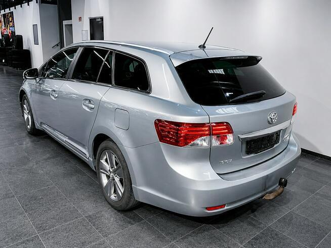 Toyota Avensis Sadlno - zdjęcie 2
