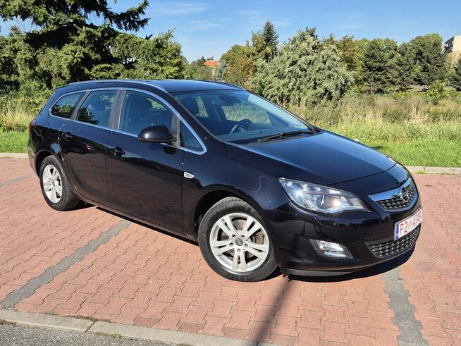 Opel Astra Oryginał Stan Bezwypadkowy Zadbany Serwis do końca Zielona Łąka - zdjęcie 2