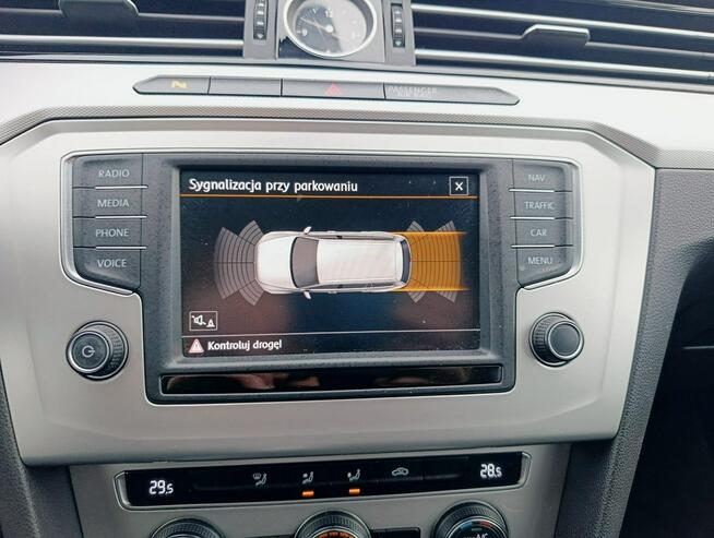 Volkswagen Passat Salon polska bezwypadkowy Otwock - zdjęcie 11
