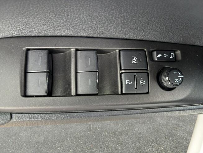 Toyota Camry 2.5 Hybrid Comfort CVT ! Z Polskiego Salonu ! FV 23 % ! Warszawa - zdjęcie 11