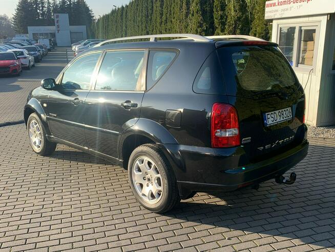 SsangYong REXTON RX 270 Xdi Automatik Skóra NAVI Szyberdach Zadbany Baranowo - zdjęcie 3
