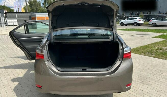 Toyota Corolla Sedan Warszawa - zdjęcie 6