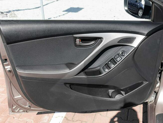 Hyundai Elantra 1.6 D-CVVT MPI 132KM 2 stref klima CD AUX Salon PL Gdynia - zdjęcie 9