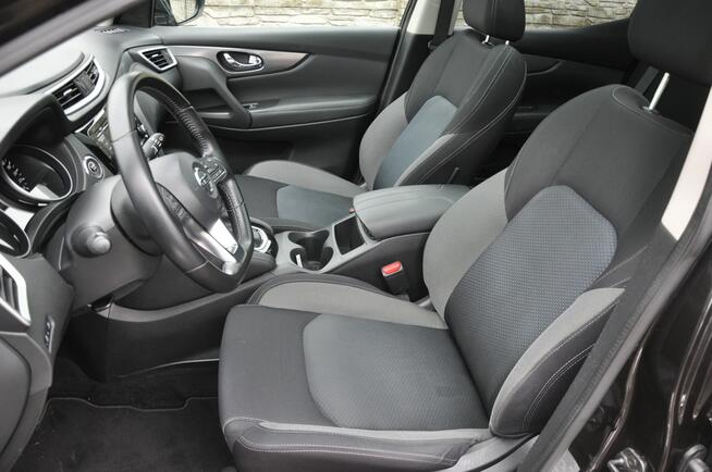 Nissan Qashqai 1.3T 160KM Automat LED Kamera 360 Navi Panorama Dąbrowa Górnicza - zdjęcie 9