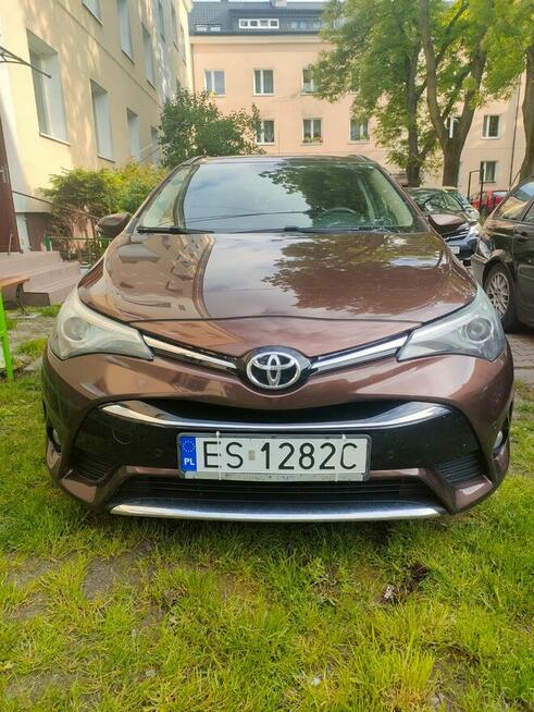 Toyota Avensis 2.0 d4d biznes pakiet Skierniewice - zdjęcie 7