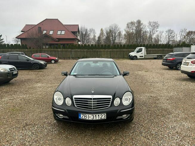 Mercedes-Benz E280 3.0 Benzyna 230 KM 2007 rok Ładny Zadbany Białogard - zdjęcie 3