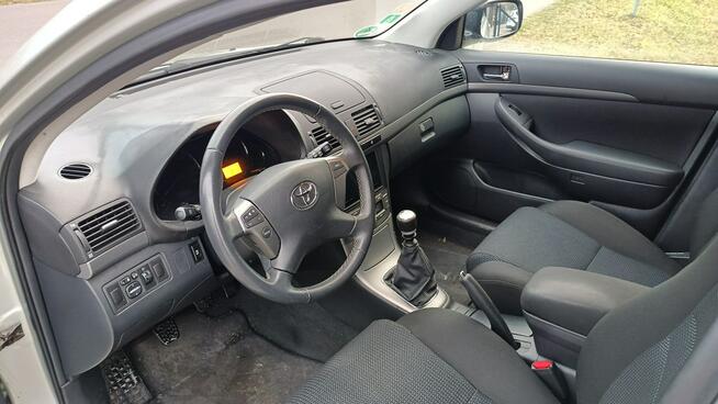 Toyota Avensis Bardzo zadbany. Polecam. Stare Budy - zdjęcie 8