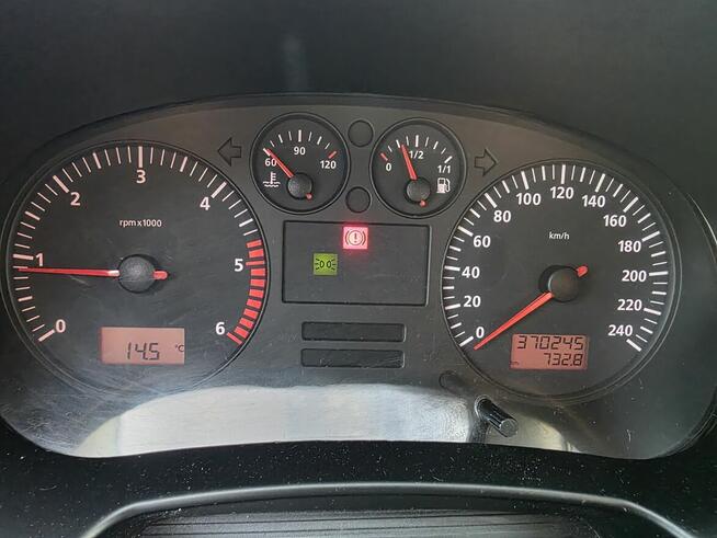 Seat leon 1.9 tdi 140KM Giewartów - zdjęcie 9