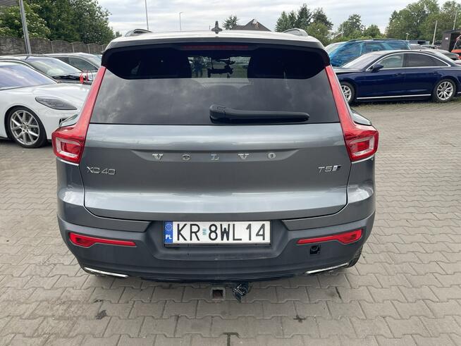 Volvo XC 40 R design T5 AWD HAK Skóra Kamera Pamięć Panorama Virtual Gliwice - zdjęcie 3