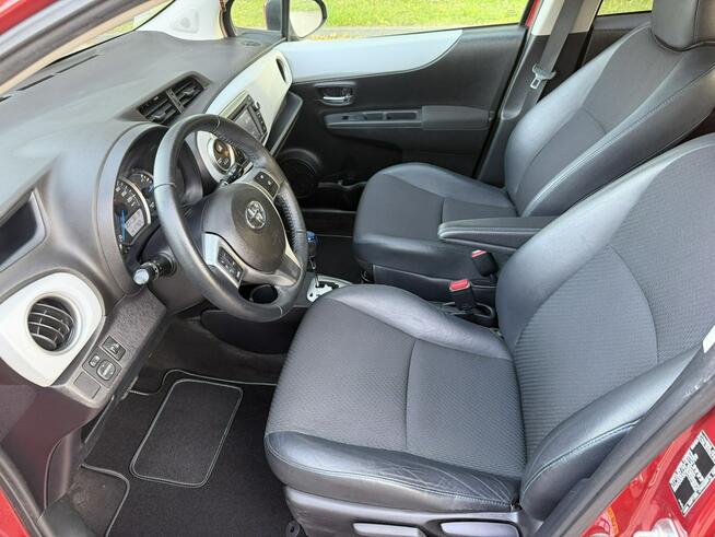 Toyota Yaris 1.5Hybrid Kamera Navi Keyless LED Alu Prywatny Końskie - zdjęcie 8