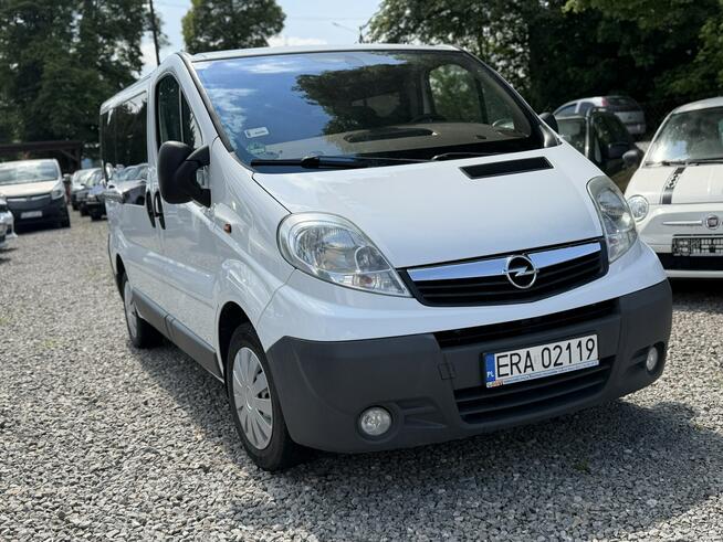 Opel Vivaro 2,0 benzyna 115 9 osobowy  klima. Łodygowice - zdjęcie 3