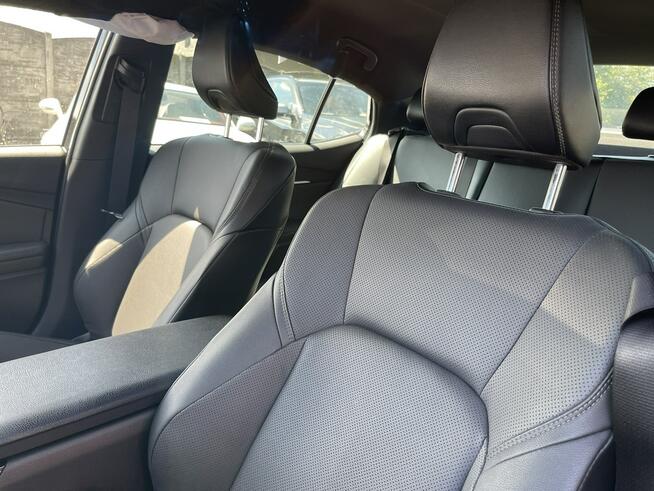 Toyota Camry Hybryda Automat Podgrzewanie Kamera Skóra 230KM Gliwice - zdjęcie 12