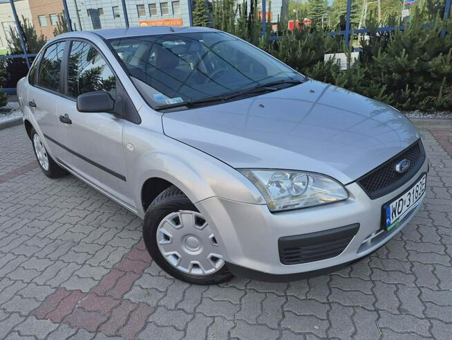 Ford Focus Automat/ sedan/ klimatyzacja/ b. dobrze jeździ Warszawa - zdjęcie 1