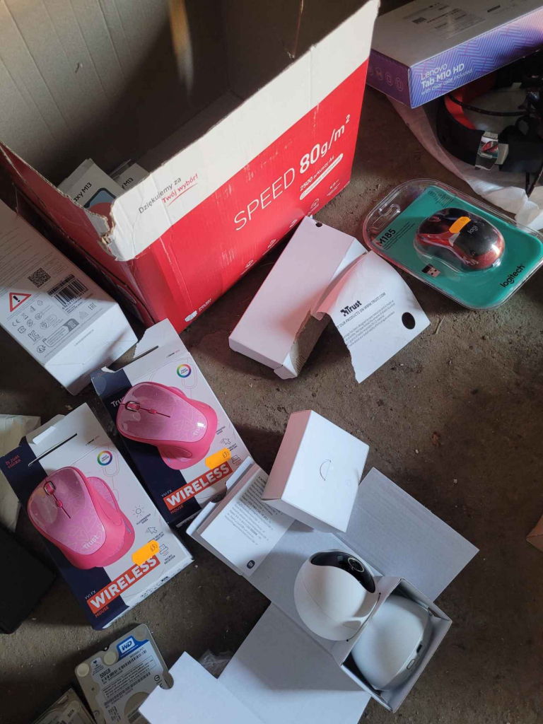 Sprzedam laptopa HP Model 15s-eq2008nw wraz z akcesoriami Śródmieście - zdjęcie 3