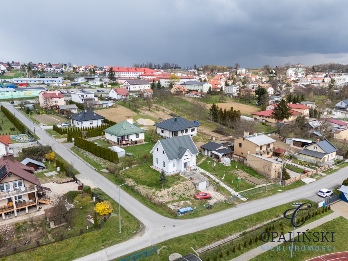Dom po kapitalnym remoncie | działka 11 ar Pruchnik - zdjęcie 9