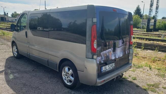 Renault Trafic LONG 9 osobowy KLIMA przód tył hak SALON PL Zamość - zdjęcie 1