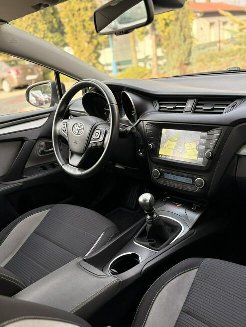 Toyota Avensis 1.8 146 KM Edition S ,Kamera,Navi, Webasto,Gwarancja Tarnowskie Góry - zdjęcie 9