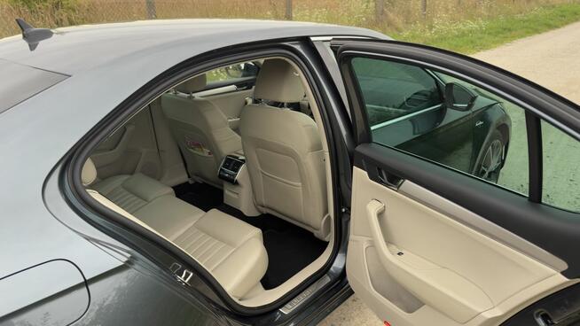 Sprzedam Skodę Superb 2021 L&amp;K 2.0 TDI 200KM 47 tys km Bielawy - zdjęcie 4