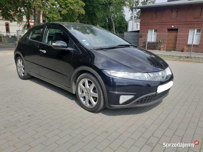 Honda Civic VIII 2.2i-CTDi Executive Wałdowo Szlacheckie - zdjęcie 1