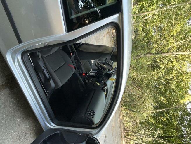 Sprzedam Volkswagena Golfa V, OC wazne do 10.11.2025 Stare Miasto - zdjęcie 12