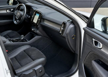 Volvo XC 40 2.0 B4 R-Design Faktura VAT 23% harman &amp; kardon Tarnowskie Góry - zdjęcie 7