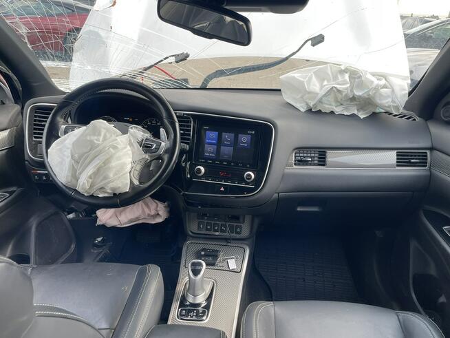 Mitsubishi Outlander AWD PHEV Automat Klimatronik Kamera Podgrzewanie Gliwice - zdjęcie 12