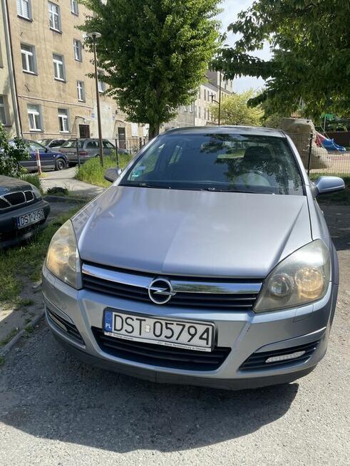 Opel Astra H Strzelin - zdjęcie 2