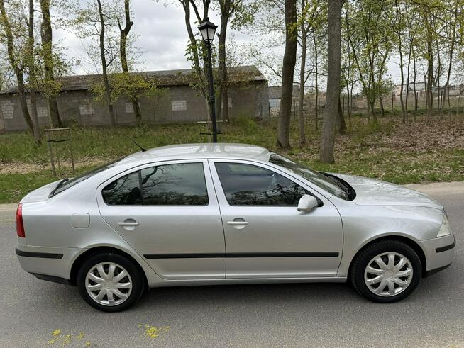 Škoda Octavia 1,6 Benzyna 116 KONI Climatronic Grz. Fotele Józefkowo - zdjęcie 12