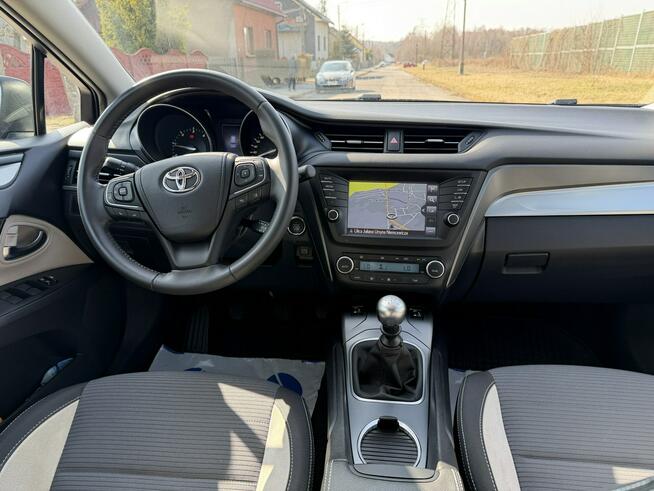 Toyota Avensis 2.0 D-4D Edition S Jaworzno - zdjęcie 6