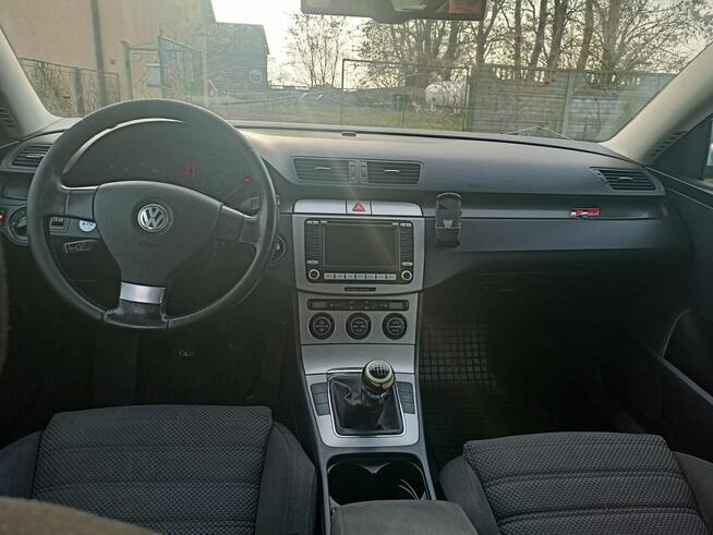 Sprzedam Passat B6 Wola Trębska - zdjęcie 2
