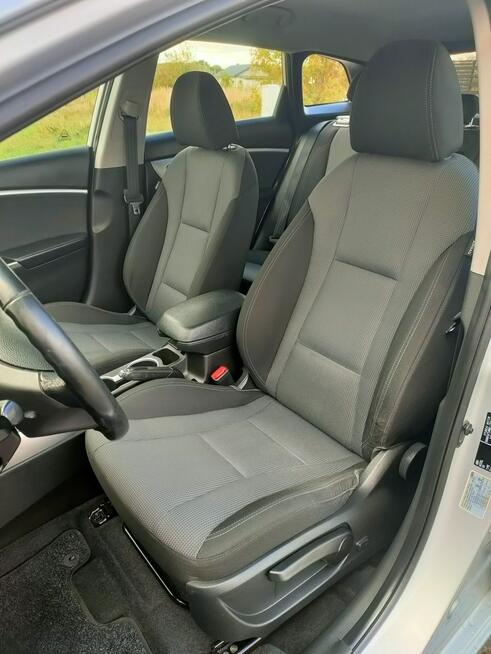 Hyundai i30 1.6 CRDI kamera nawigacja tempomat opłacony Burzenin - zdjęcie 11