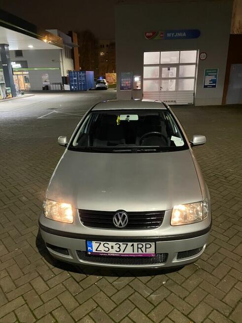 VW POLO 1.4 MPI, BASIS z KLIMATYZACJĄ. 2001r. Szczecin - zdjęcie 1