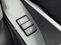 Toyota Auris 1,4D4D 90KM  Premium/Klimatyzacja/Parktronic/Serwis Węgrów - zdjęcie 11