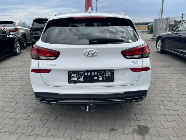 Hyundai i30 1.5l LED HAK Kamera Podgrzewanie Klimatronik Gliwice - zdjęcie 5