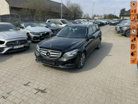 Mercedes E 200 HAK Automat Skóra Podgrzewanie Czujniki park.