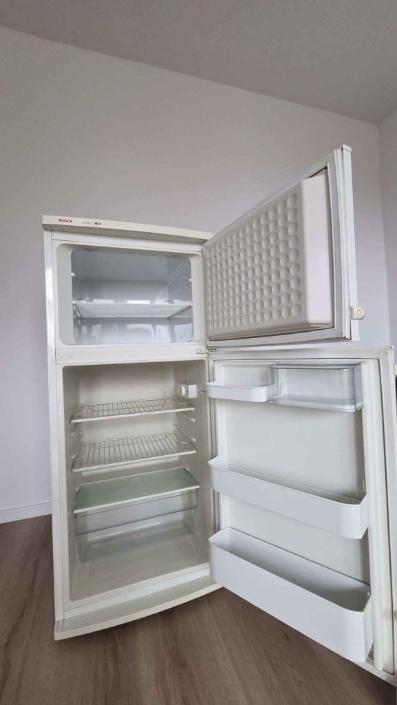 Lodówka Bosch model KSV2004/01 100% sprawna Mokotów - zdjęcie 2