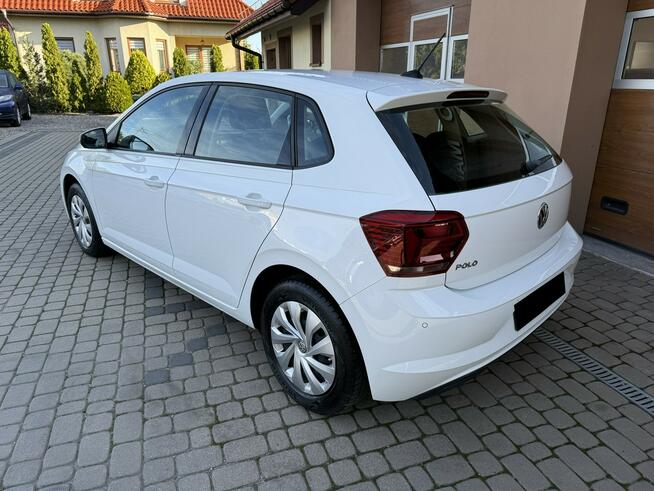 Volkswagen Polo 1,0 65KM  Rej. 03.2019  Klimatyzacja  2xPDC  Nawigacja Orzech - zdjęcie 7