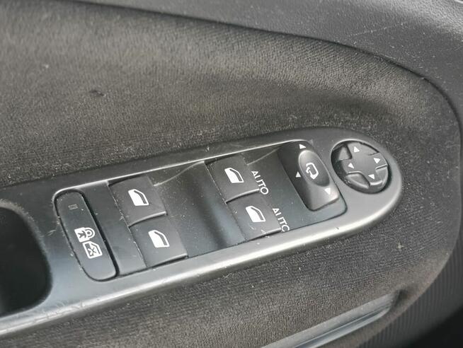 1.2 PureTech 110KM , VAT23%, Exclusive , Nawigacja Warszawa - zdjęcie 4