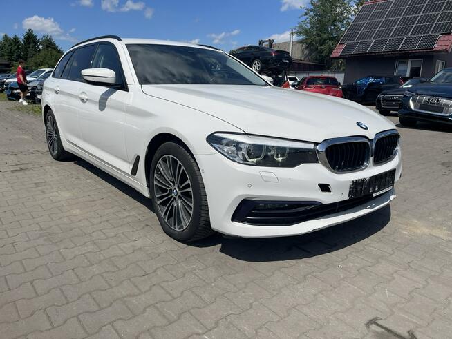 BMW 520 Sport Line XDrive Skóra Kamera HAK Podgrzewanie 190KM Gliwice - zdjęcie 2