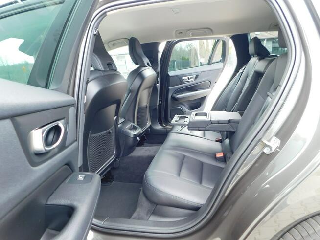 Volvo V60 z Gwarancją Bezwypadkowy Model 2022r Żyrardów - zdjęcie 10